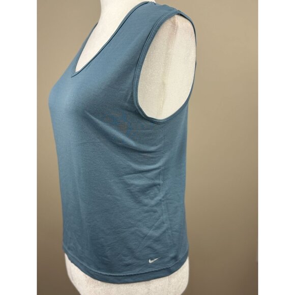 Nike Blue Sleeveless V-Neck Tank Top Womens  M Lightweight Stretch Athleisure - Picture 2 of 6
